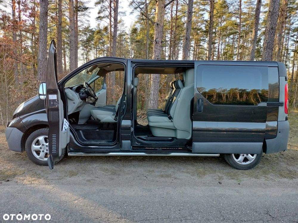 Opel vivaro - 10