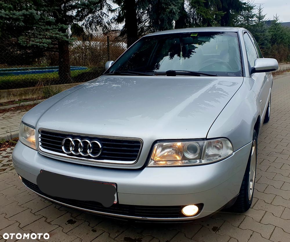 Audi A4 Limousine - 9