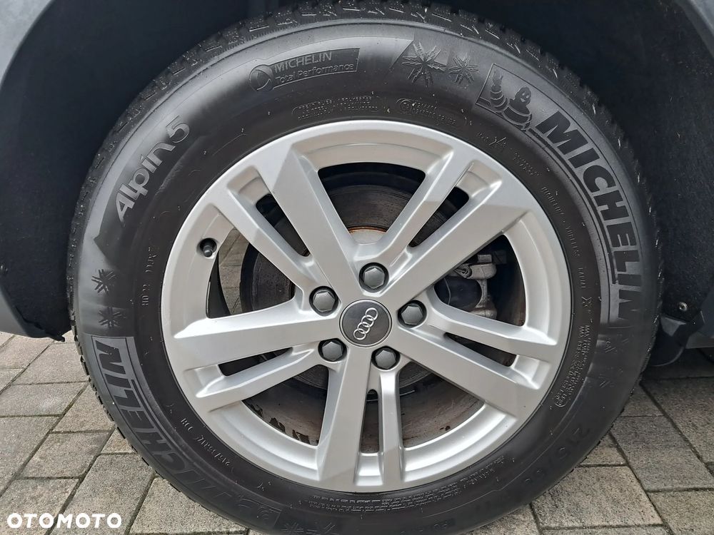 Audi Q3 35 TFSI mHEV S tronic - 32