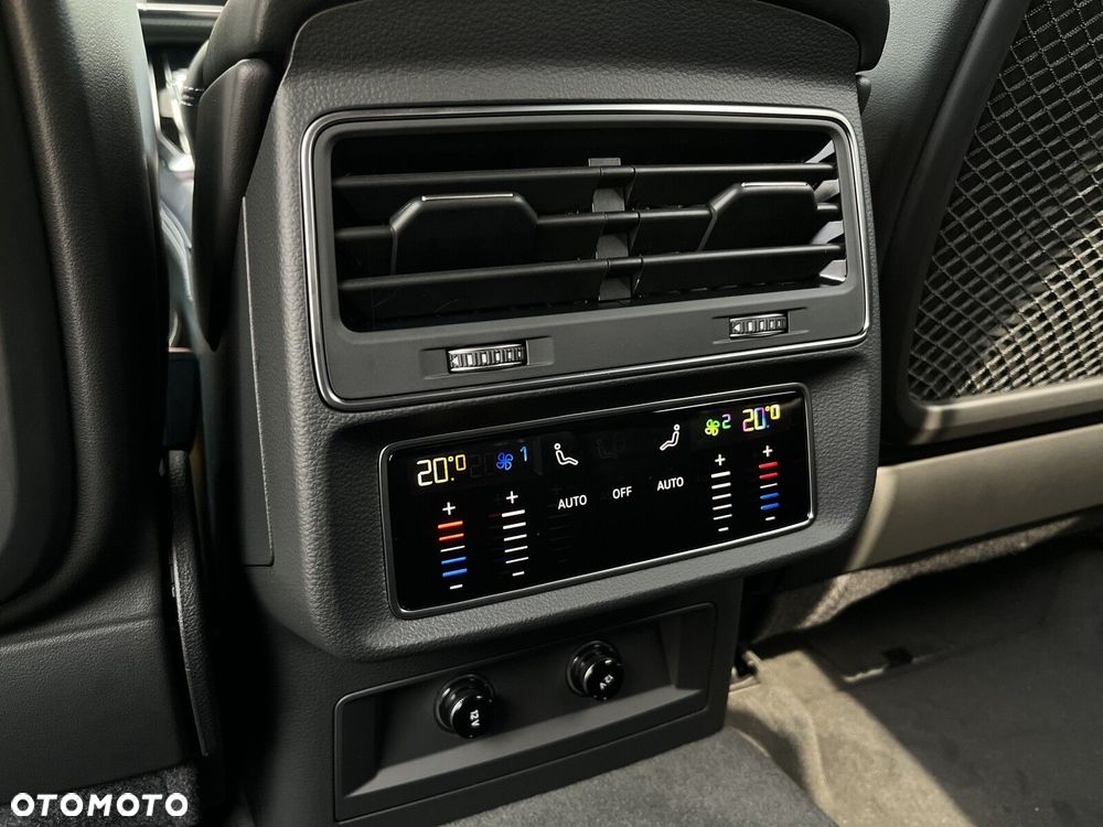 Audi SQ8 - 21