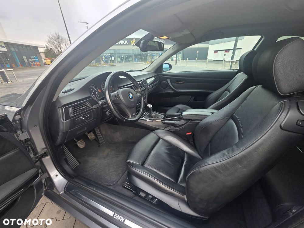 BMW Seria 3 335i M Sport Edition - 7