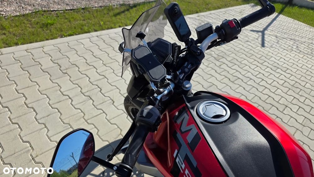 Yamaha MT - 7