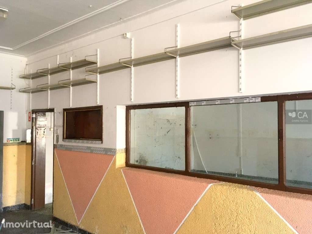 Loja para venda com 330m², situada em Cunheira, concelho de Alter d... - Grande imagem: 3/10