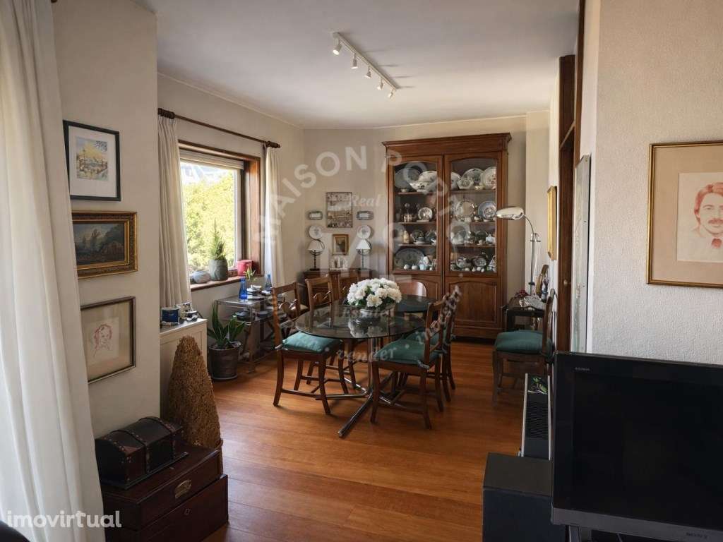 Apartamento T2 com Varanda e Garagem próximo ao Estádio do Boavista... - Grande imagem: 3/16