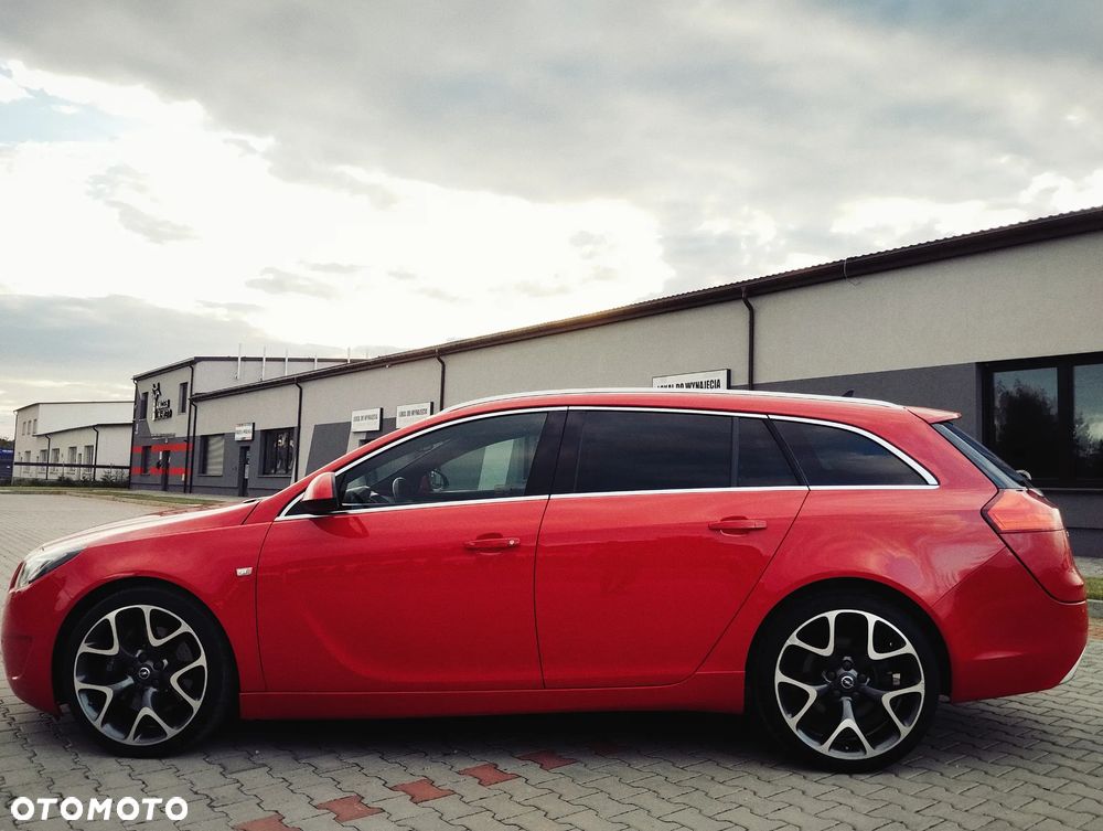 Opel Insignia 2.8 V6 Turbo 4x4 Sports Tourer OPC - 2