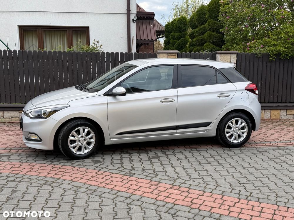 Hyundai i20 1.2 Passion Plus - 6