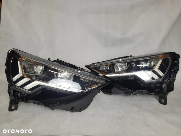 AUDI Q3 II 83A- LAMPA LAMPY PRZEDNIE PRZÓD FULL LED
