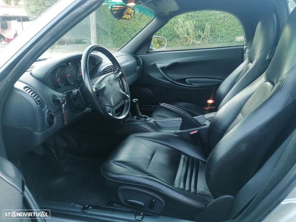 Porsche Boxster 2.5 - 18