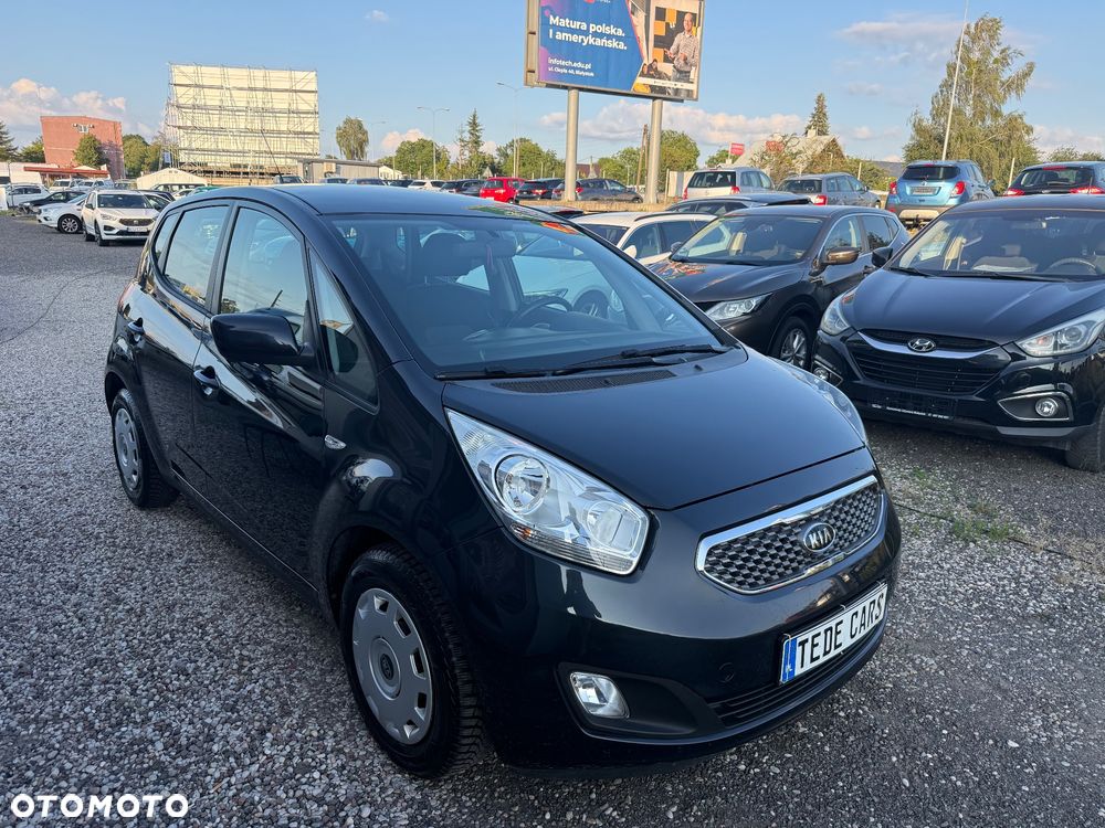 Kia Venga - 8