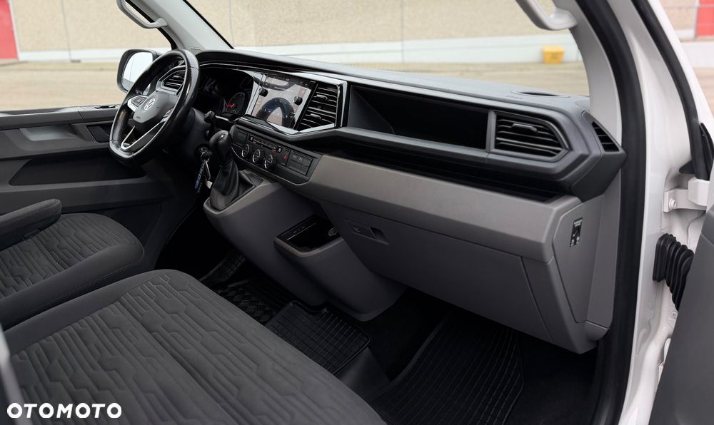 Volkswagen Caravelle 2.0 TDI L2 Highline DSG - 25