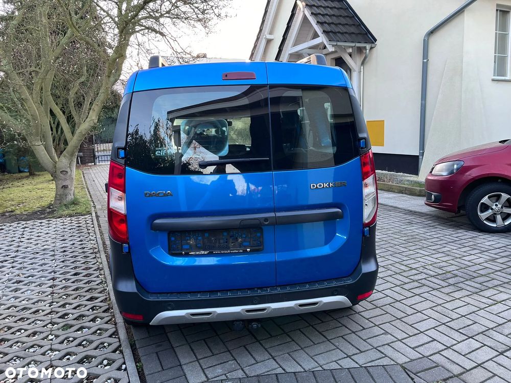 Dacia Dokker TCe 115 Stepway Celebration - 4