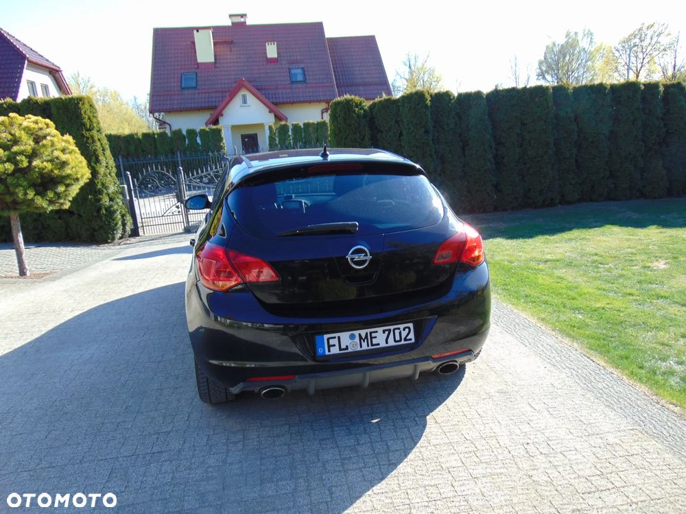 Opel Astra 1.6 Turbo - 6