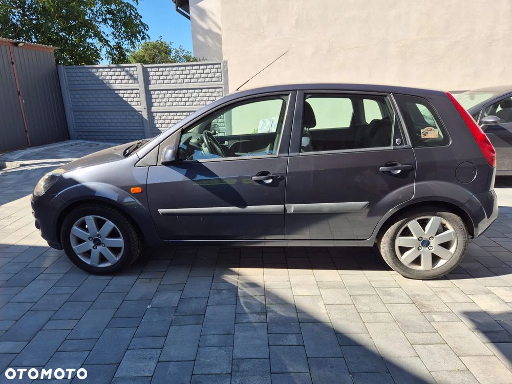 Ford Fiesta - 7
