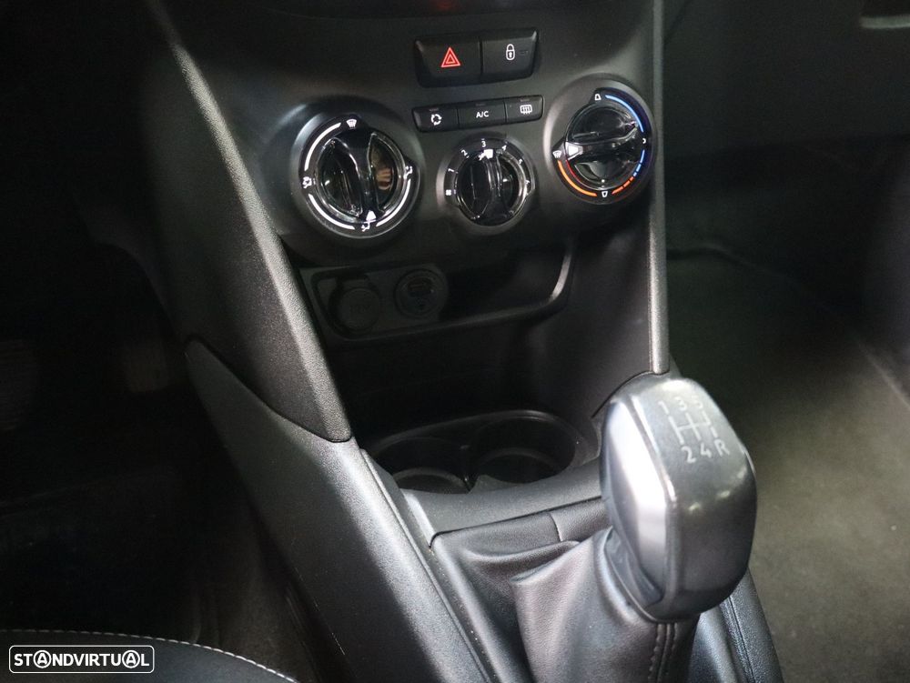 Peugeot 208 1.2 PureTech Style - 15