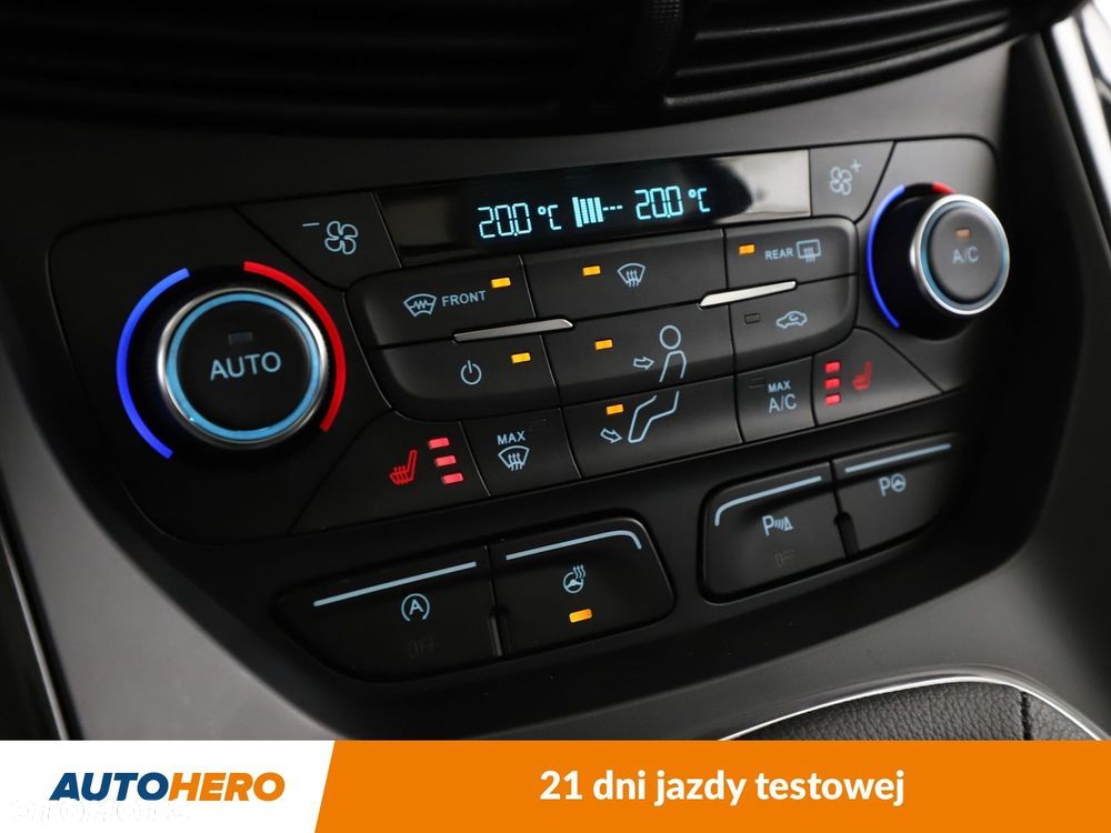 Ford Kuga - 24