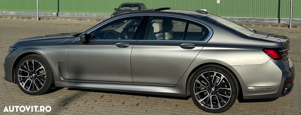BMW Seria 7 740d xDrive MHEV - 3