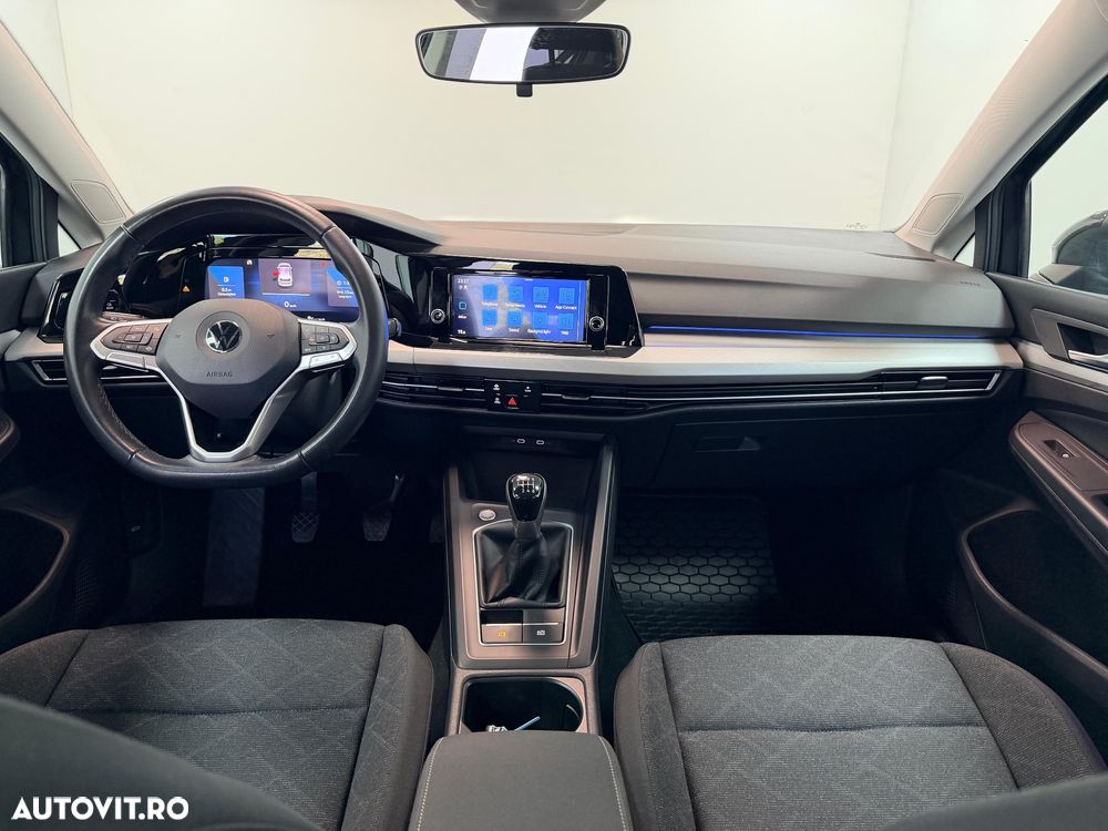 Volkswagen Golf - 14