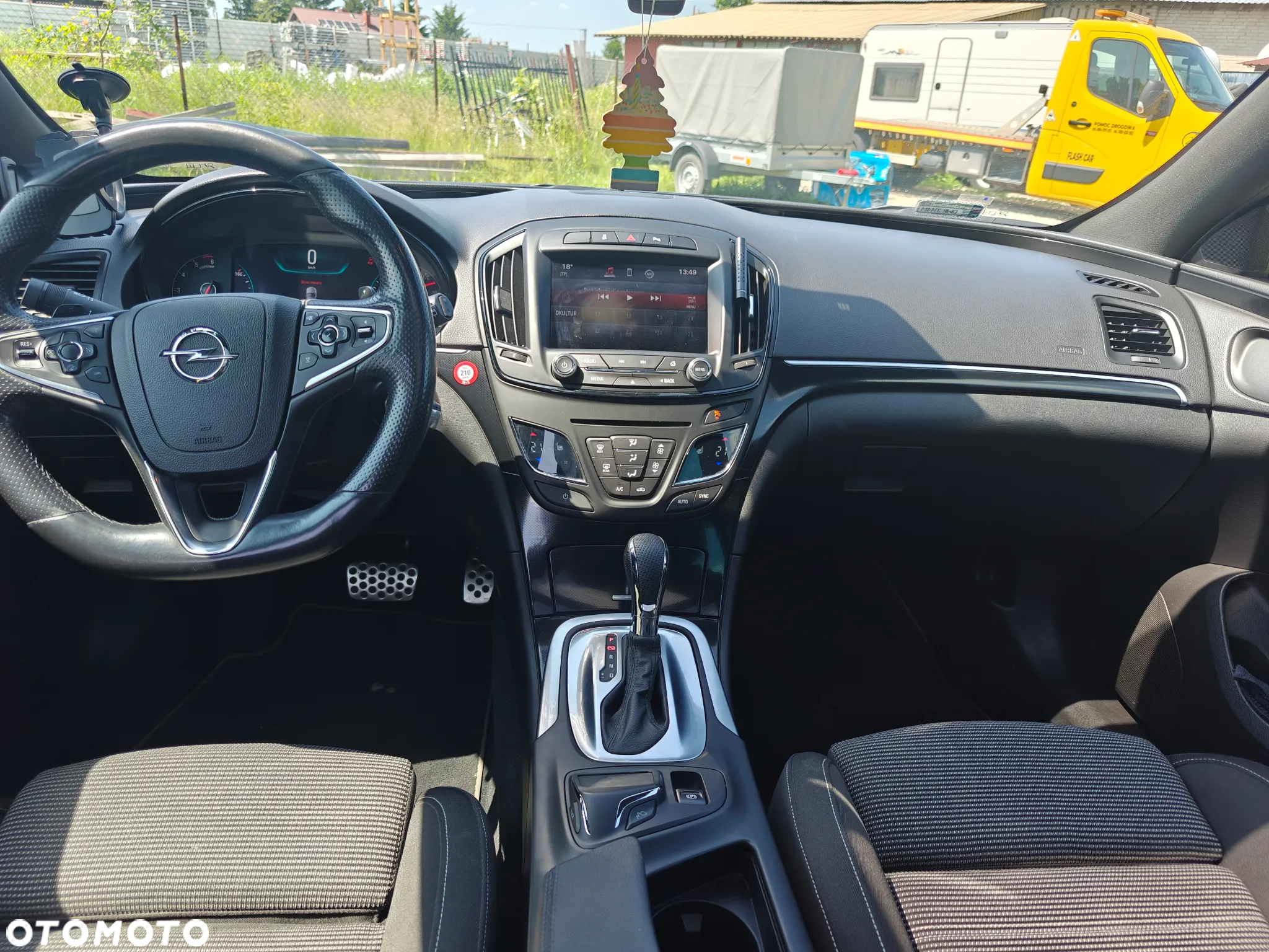 Opel Insignia - 11