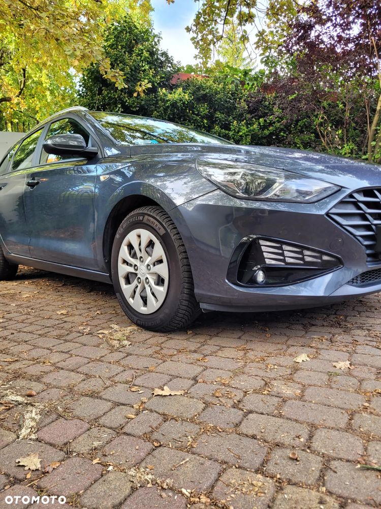 Hyundai i30 1.6 D Classic + DCT - 4