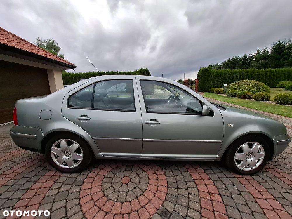Volkswagen Bora 1.8 5V Turbo GT Sport - 8
