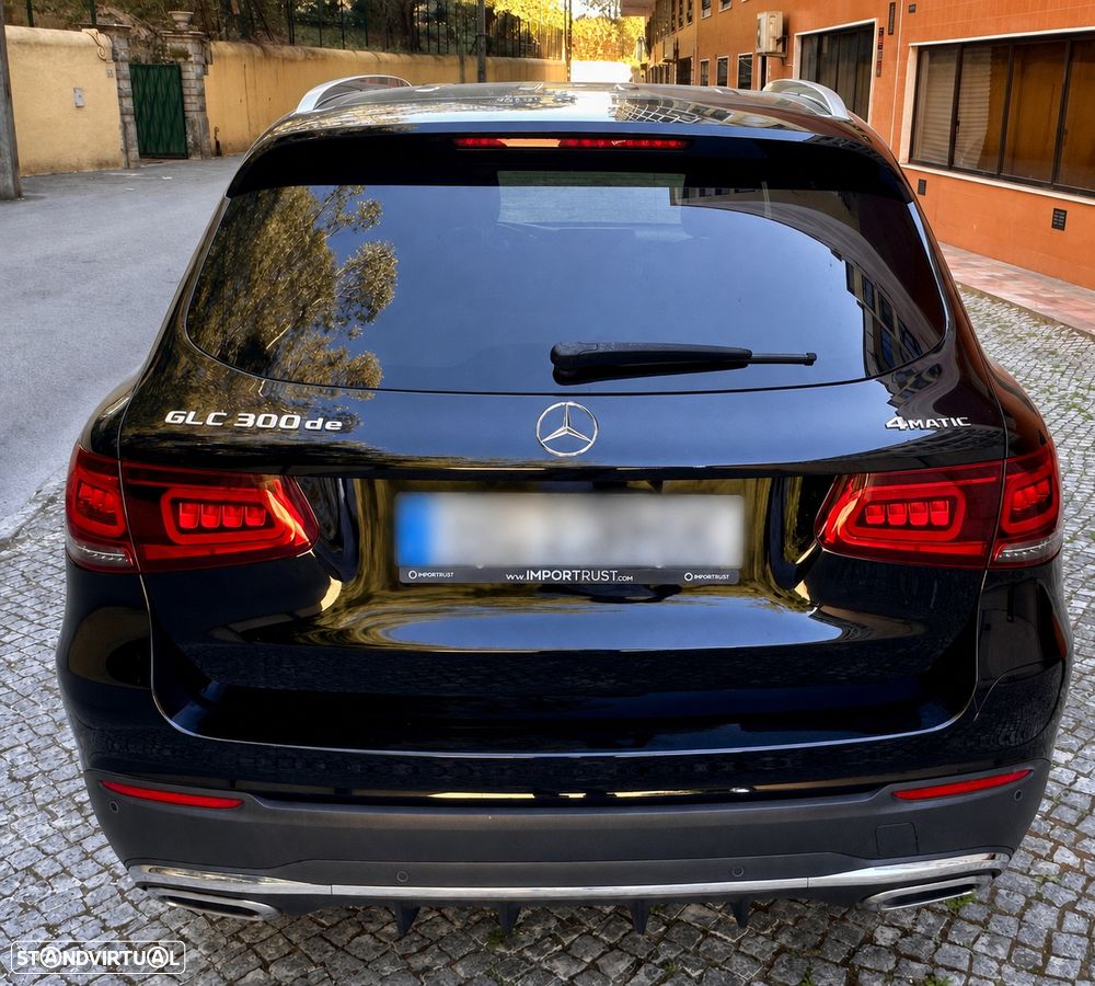 Mercedes-Benz GLC 300 de 4Matic 9G-TRONIC AMG Line Plus - 4