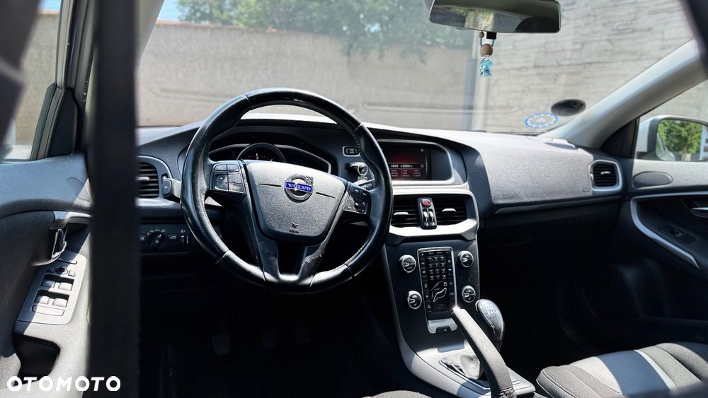 Volvo V40 D4 Drive-E Summum - 30