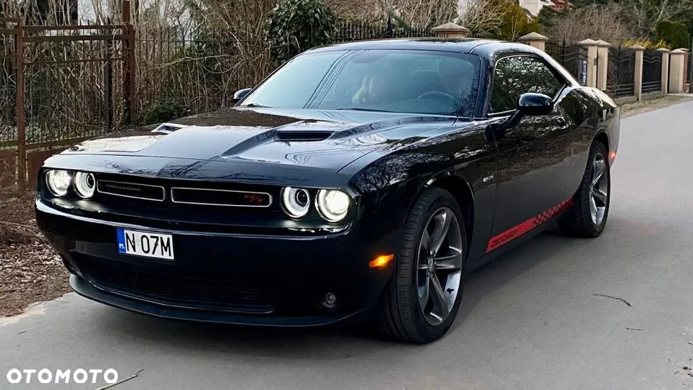 Dodge Challenger 5.7 R/T - 4