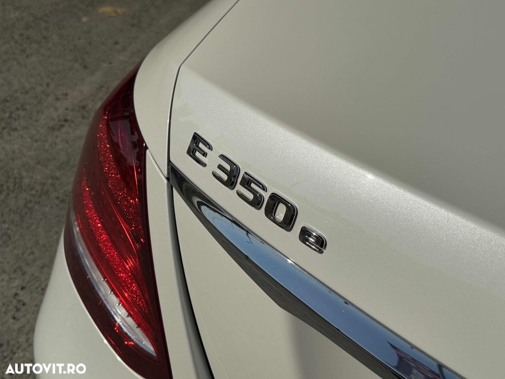 Mercedes-Benz E 350e 9G-TRONIC AMG Line - 35
