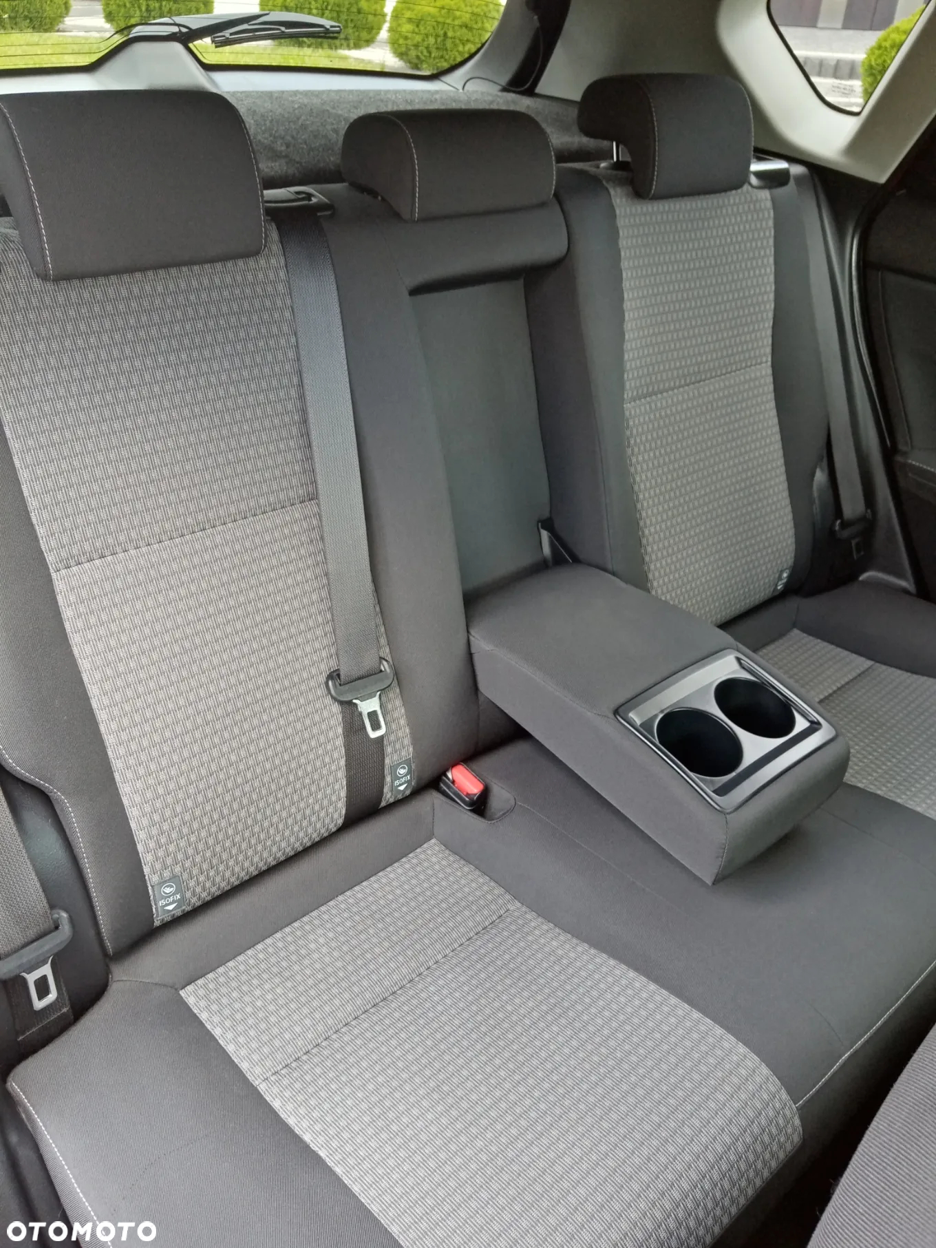 Toyota Auris 1.8 VVT-i Hybrid Automatik Team Deutschland - 29