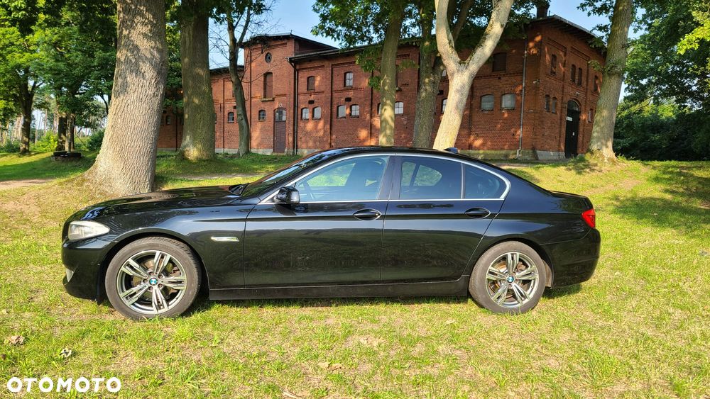 BMW Seria 5 520d - 5