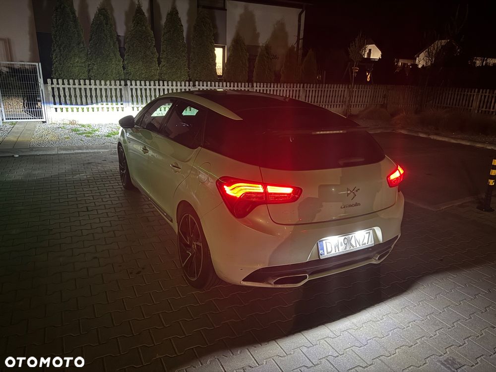 Citroën DS5 2.0 HDi Hybrid4 Pure Pearl MCP - 8