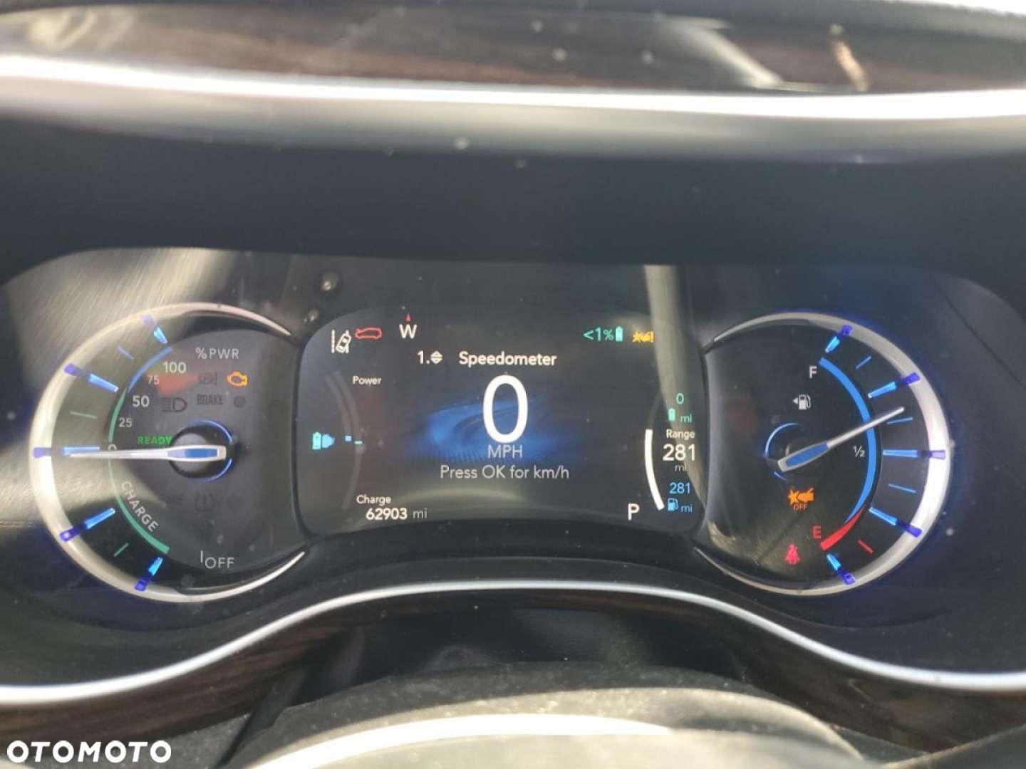 Chrysler Pacifica - 11