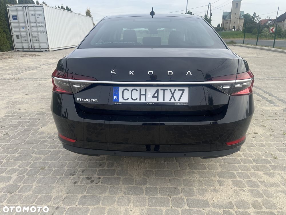 Skoda Superb 2.0 TDI SCR Style DSG - 6
