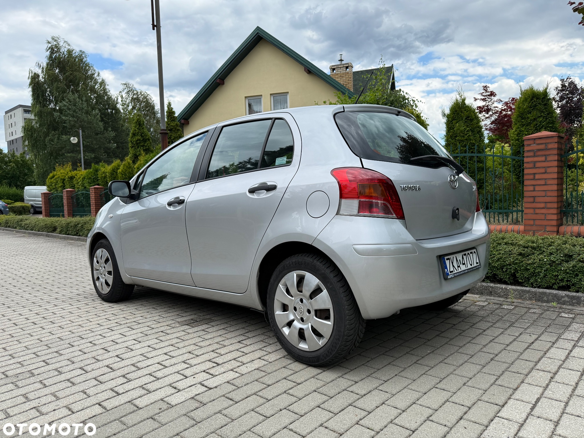 Toyota Yaris 1.33 Luna - 4