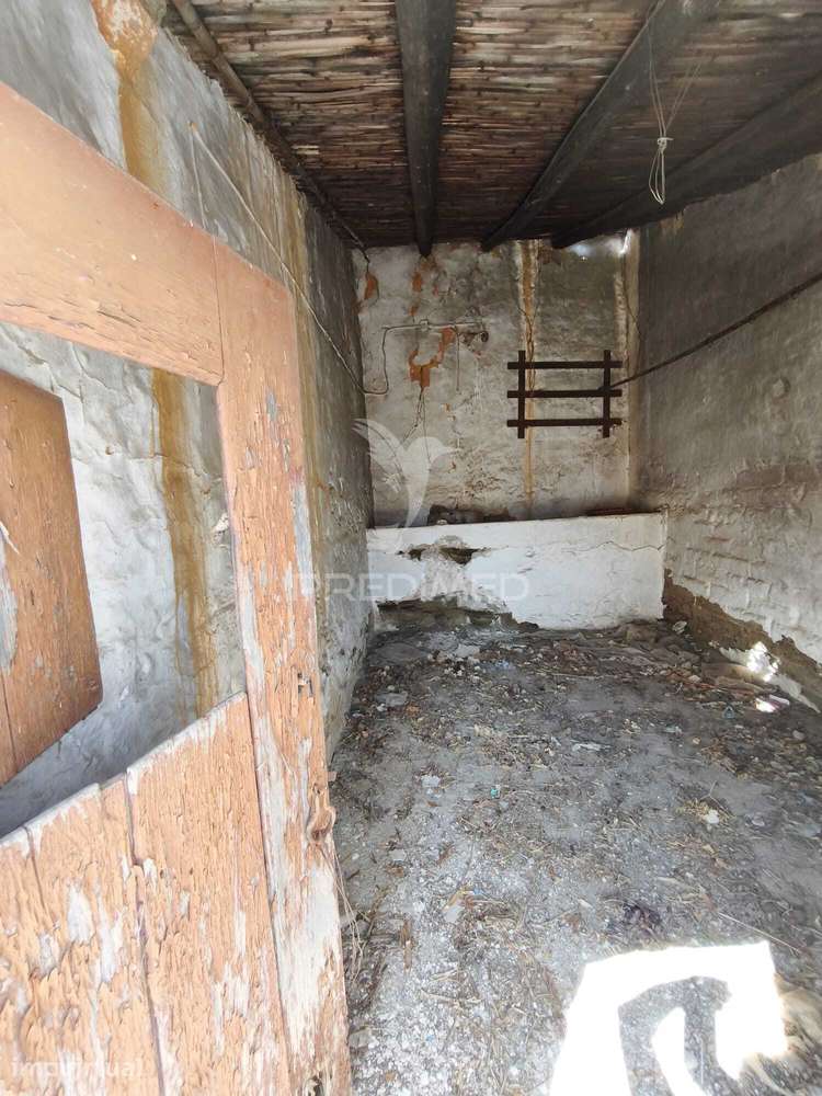 Oportunidade de Restauro: Ruína Tradicional no Coração do Alentejo... - Grande imagem: 5/12
