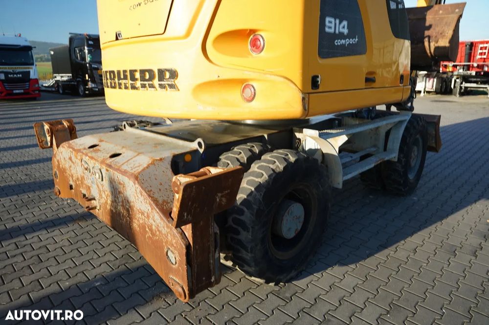 Liebherr 914 COMPACT / EXCAVATOR PE PNEURI / 13.464 ORE DE FUNCȚIONARE / CUPLAJ RAPID HIDRAULIC / CUPĂ HIDRAULICĂ PENTRU NIVELARE / - 19