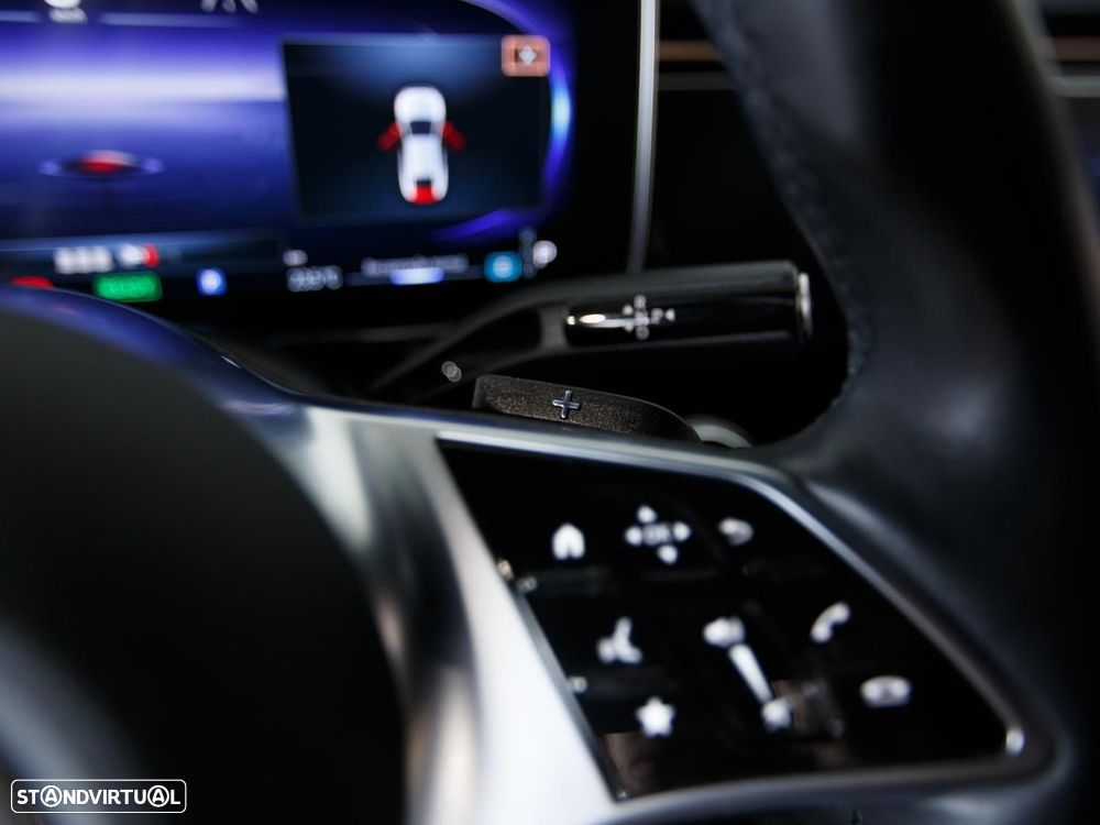 Mercedes-Benz EQE 350 Electric Art - 17