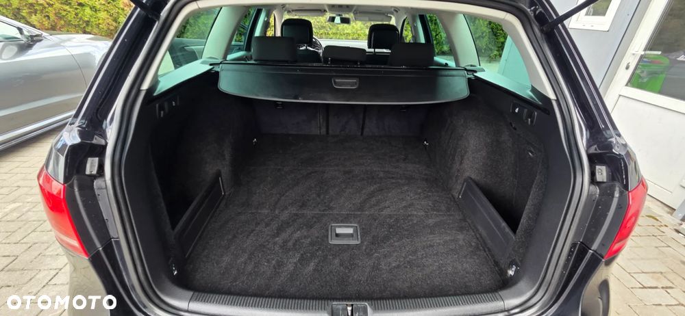 Volkswagen Passat Variant 2.0 TDI DSG BlueMotion Technology Highline - 33