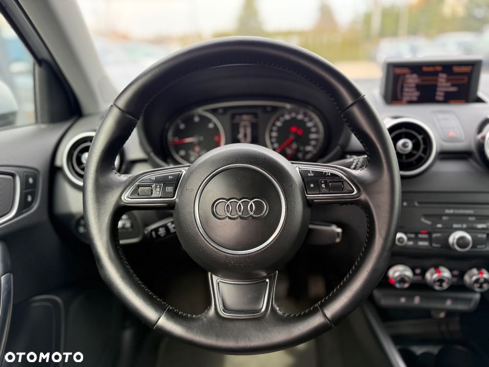 Audi A1 Sportback 1.6 TDI Attraction - 24