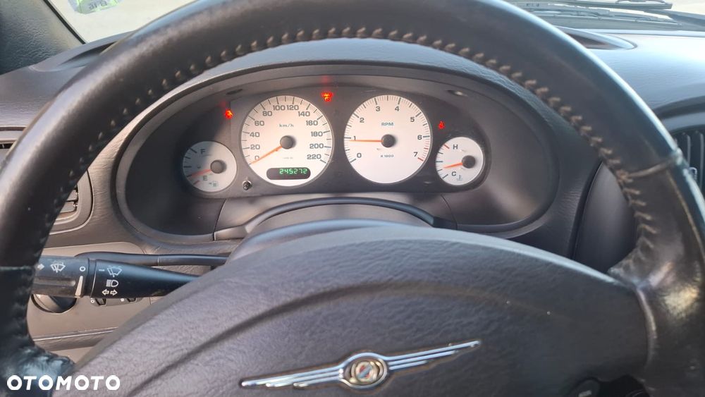 Chrysler Voyager 2.4 SE - 24