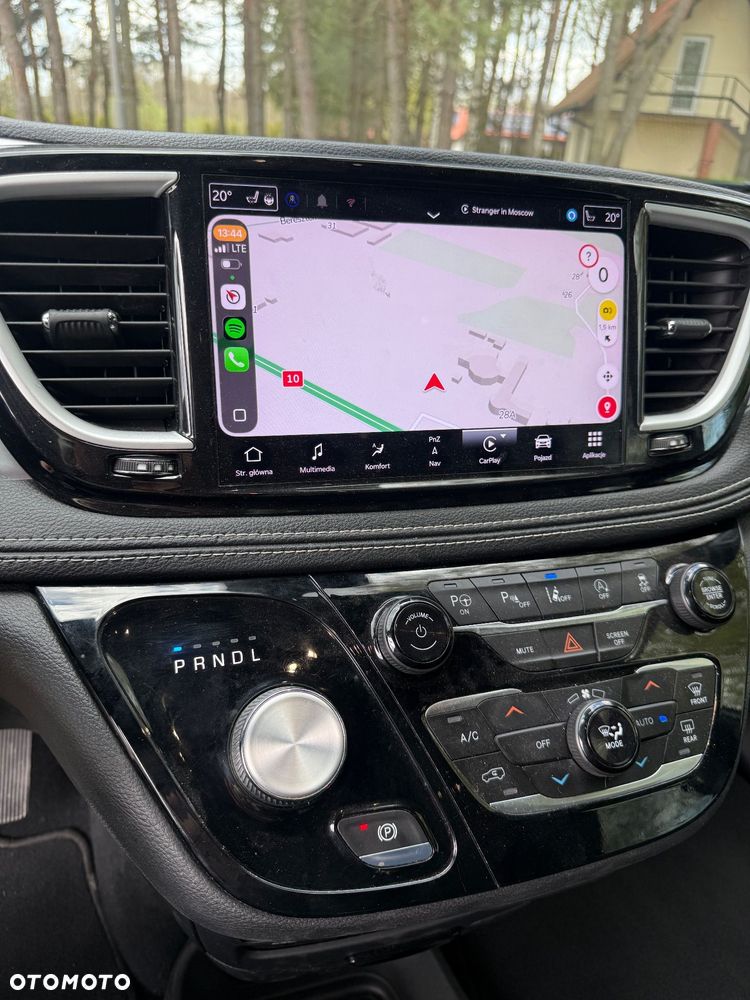 Chrysler Pacifica - 9