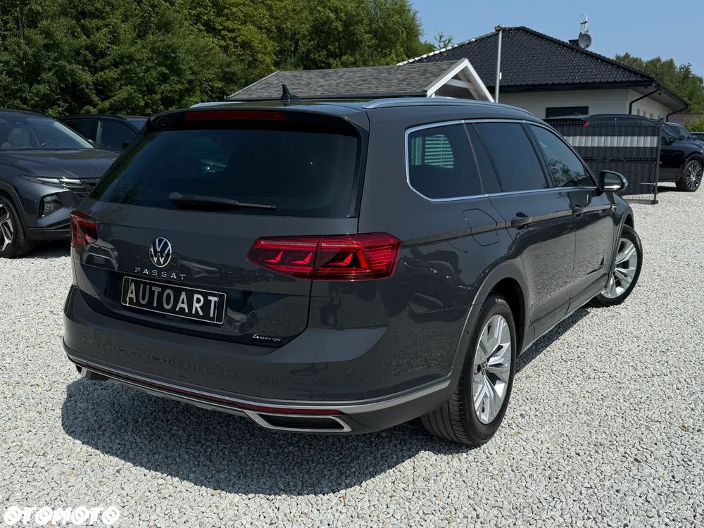 Volkswagen Passat Alltrack 2.0 TDI SCR DSG 4Motion - 14