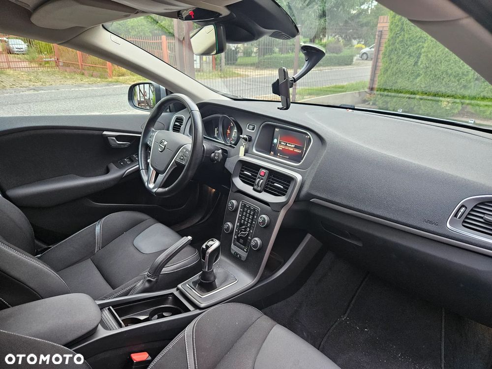 Volvo V40 D2 Momentum - 15
