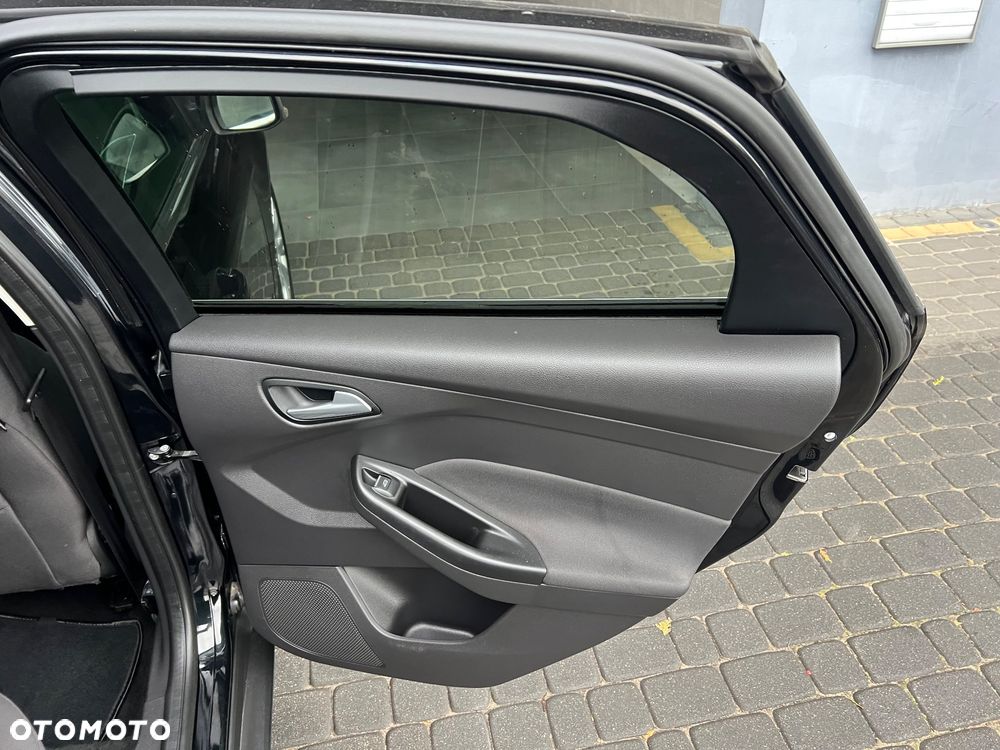 Ford Focus - 24