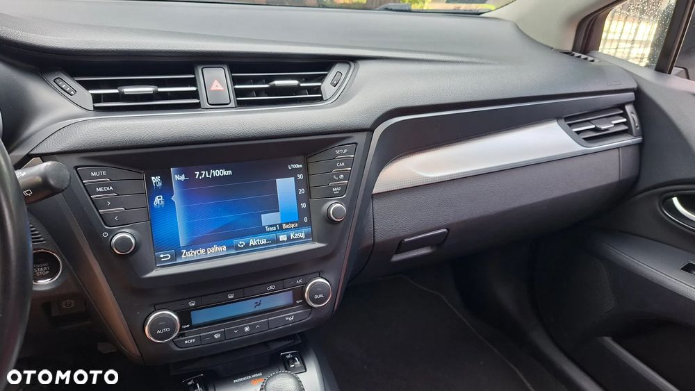 Toyota Avensis 1.8 Selection MS - 29