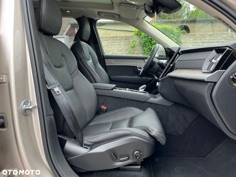 Volvo XC 90 - 16