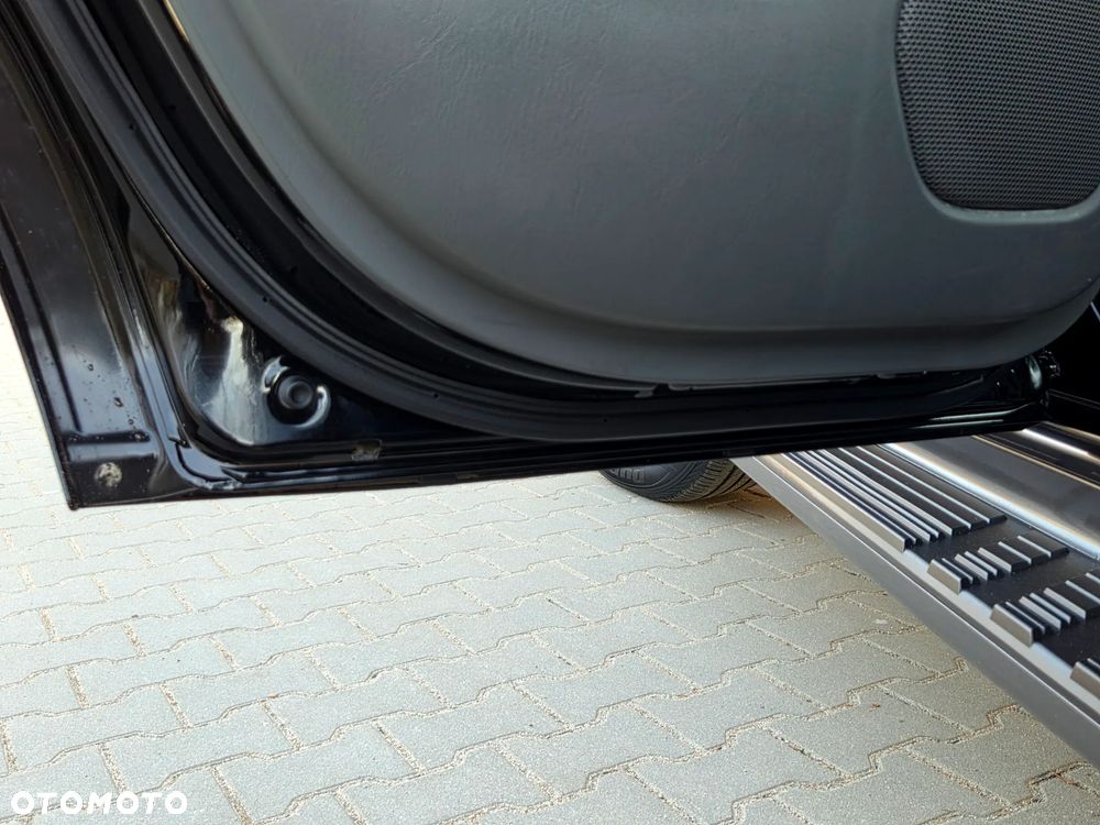 Toyota Land Cruiser - 27