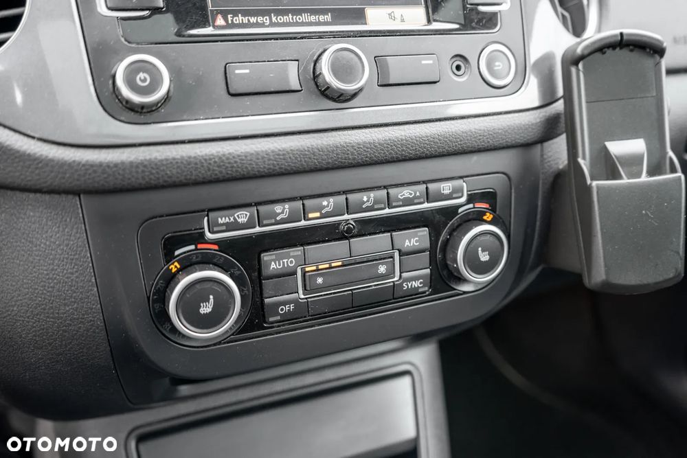 Volkswagen Tiguan 2.0 TDI DPF 4Motion BlueMotion Technology Track & Style Lounge - 23