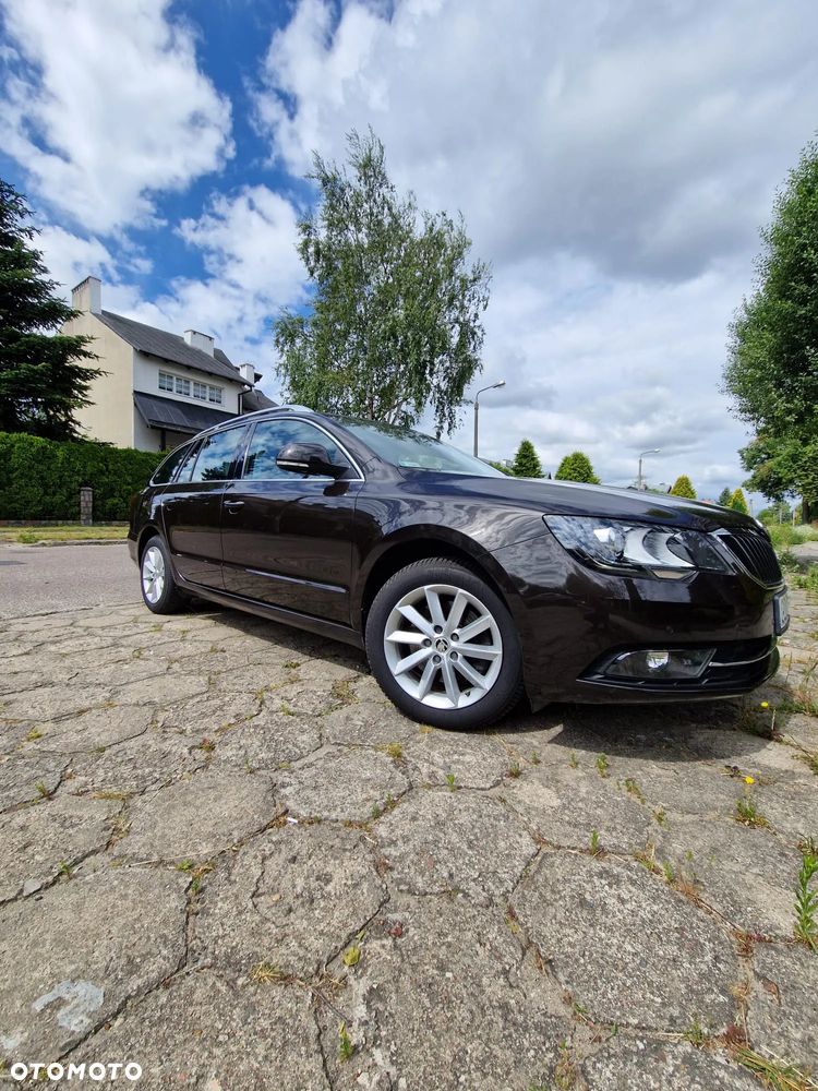 Skoda Superb 2.0 TDI Active - 26