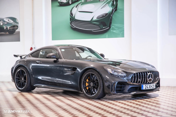 Mercedes-Benz AMG GT R